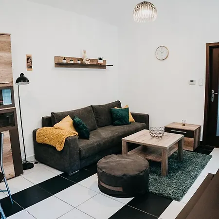 Ah Alzbetina كَشّا