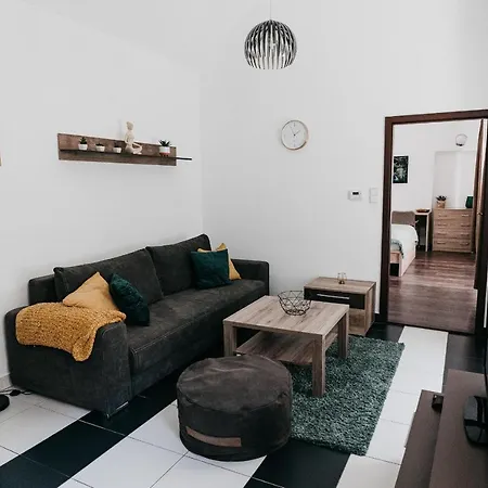 Ah Alzbetina Appartement *